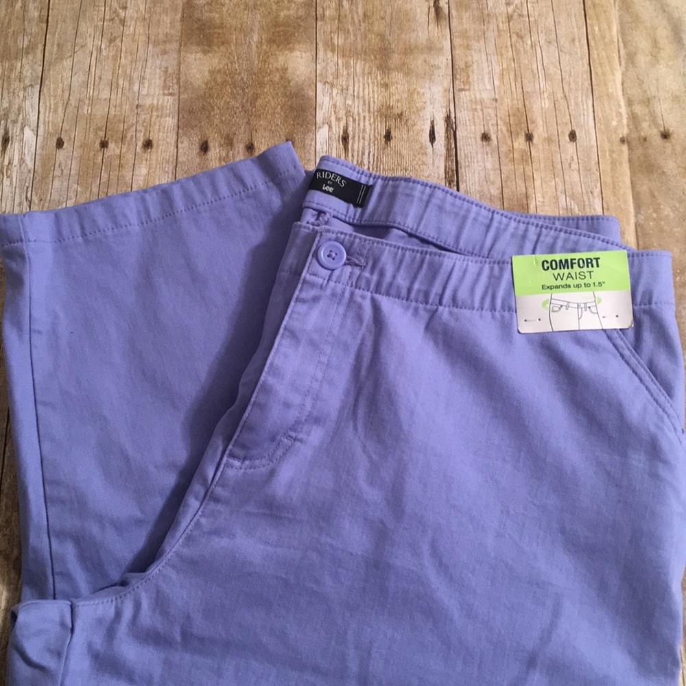 Lee Riders Capris Size 16W